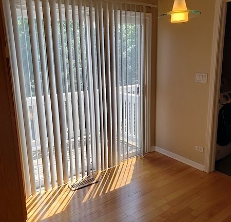 5th image of 958 Mayfair Ct #958