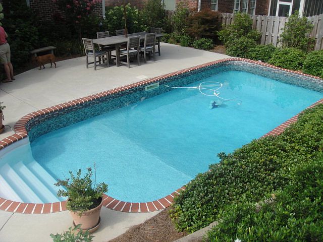 2nd image of 227 Dixon Ct