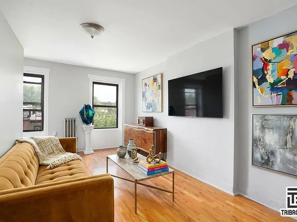 626 Willoughby Ave #2D