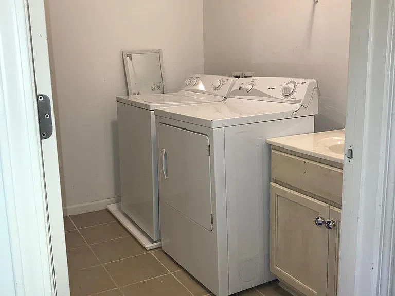 840 Whitetail Ct — Photo 5