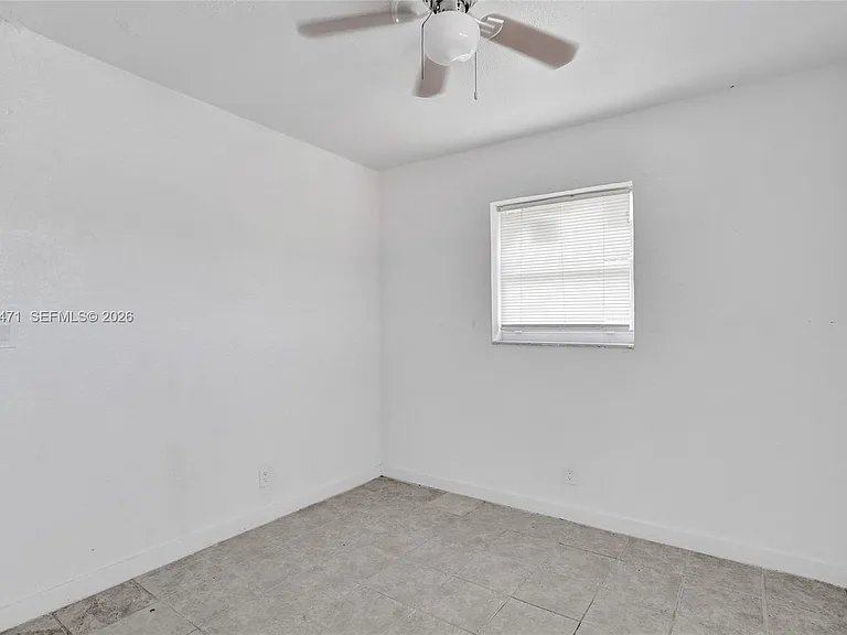 701 SW 7th St — Photo 14