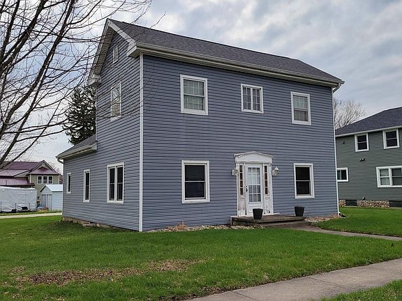 3rd image of 326 N Main St