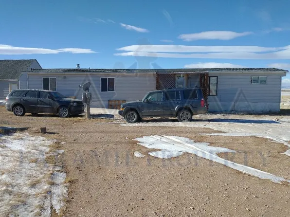 105 Jackalope Ct APT B, Laramie, WY 82070