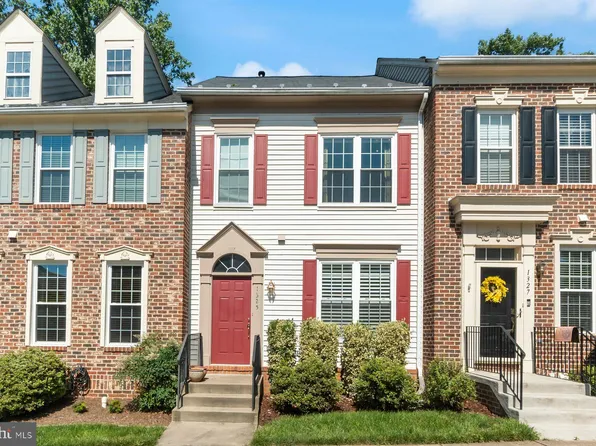 1325 Vintage Pl, Reston, VA 20194
