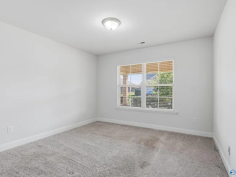 187 Abercorn Dr — Photo 21