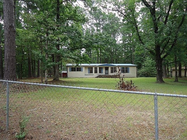 1st image of 104 Greenbriar