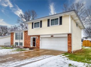 1201 Blueberry Hill Dr, Brunswick, OH