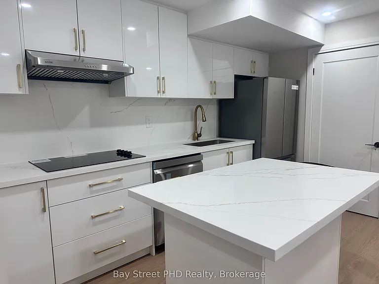 28 W Normandy Dr #1 — Photo 5