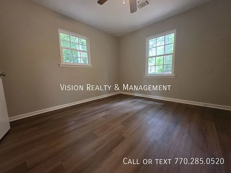 101 Bowen Dr — Photo 13