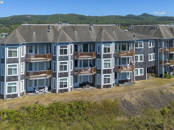 1108 S Holladay Dr Unit 13, Seaside, OR 97138