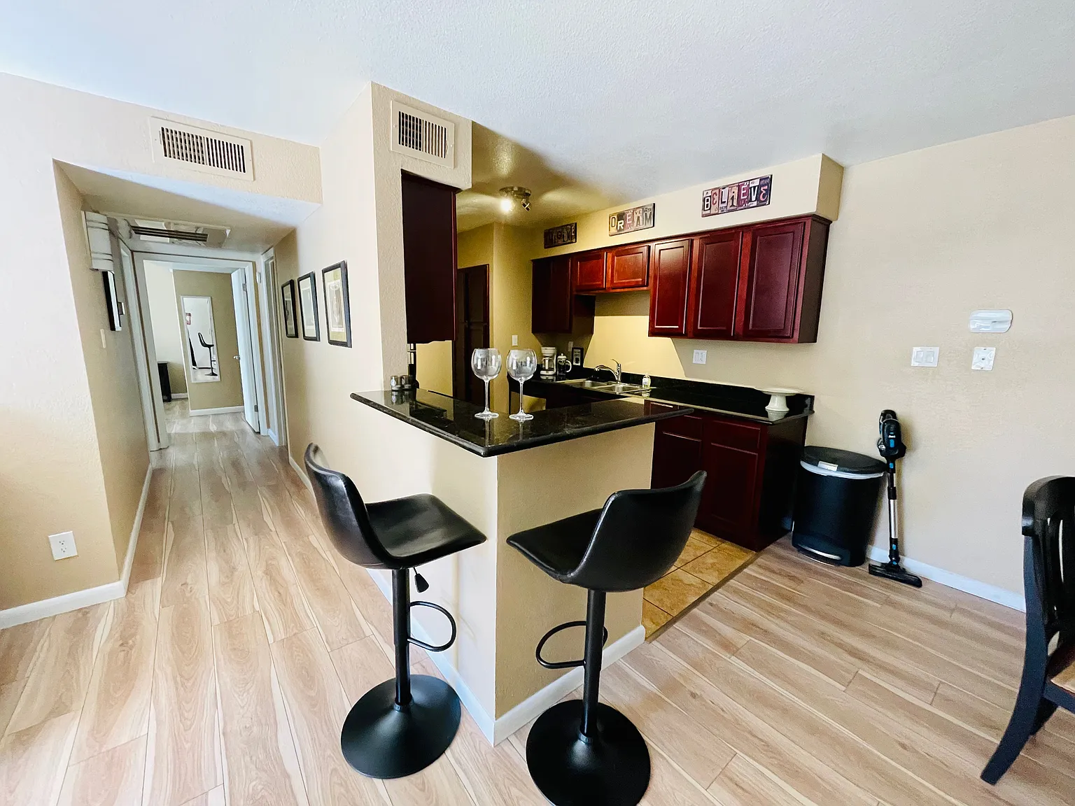 2 bed, $3,900 — Photo 3