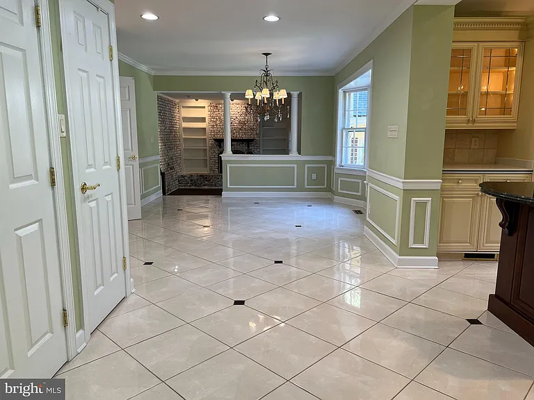 10220 Cedar Pond Dr — Photo 11
