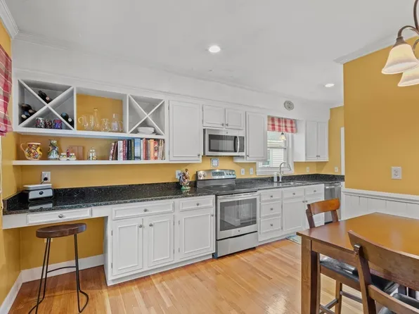 123 Stetson Ave Unit 123, Swampscott, MA 01907