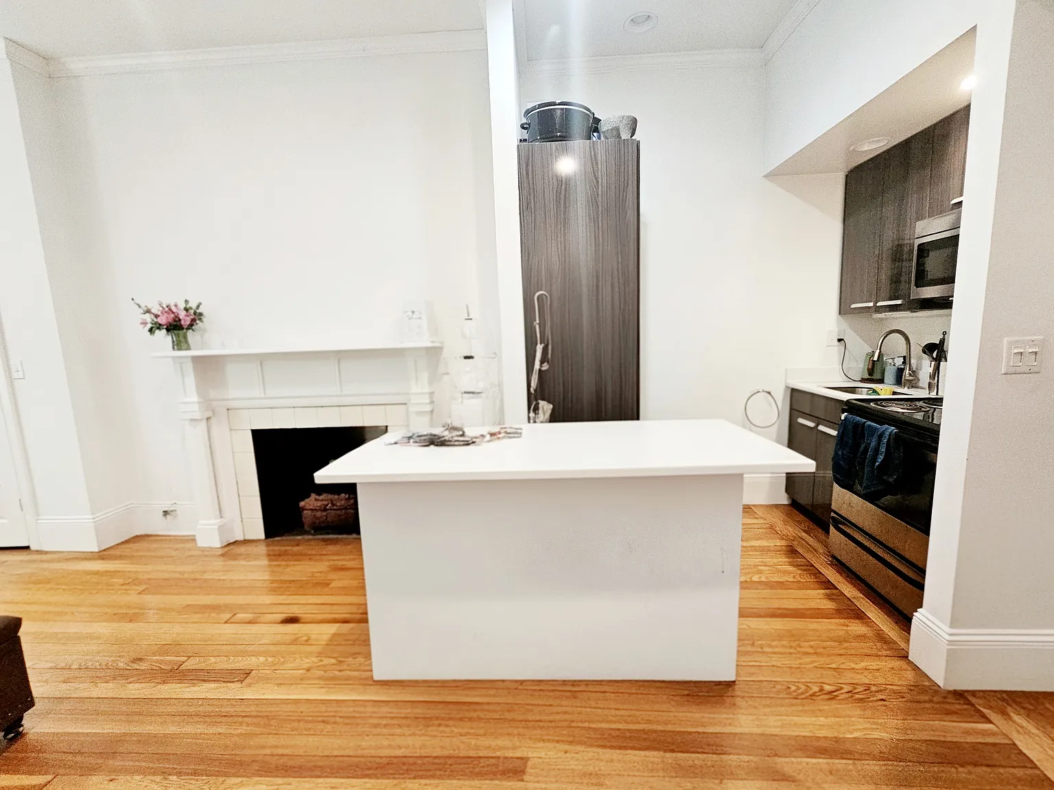 379 Commonwealth Ave — Photo 2
