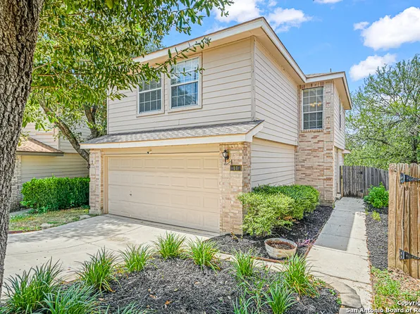 11 Rainy Ave, San Antonio, TX 78240