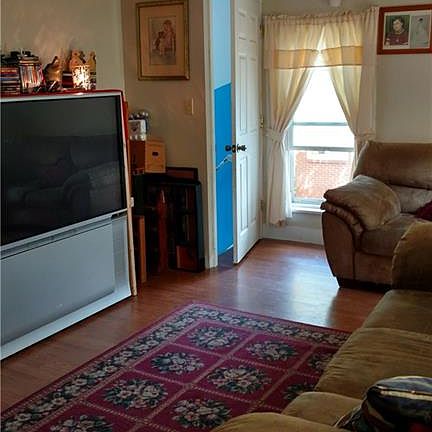 5th image of 13-15 Monroe St