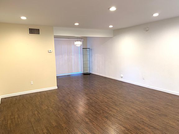 3rd image of 9531 Sepulveda Blvd Unit 2
