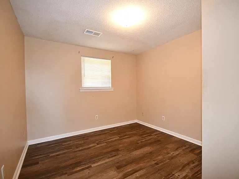 6458 Longwood Ln — Photo 13