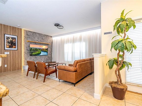 5th image of 8935 Candy Palm Rd