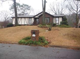 1325 Stonehurst Dr, Birmingham, AL 35235