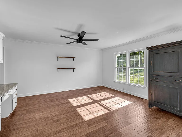 4861 Bethesda Rd — Photo 21