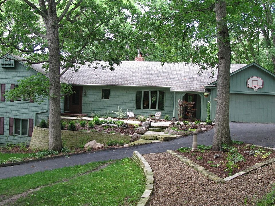 A peaceful wooded setting