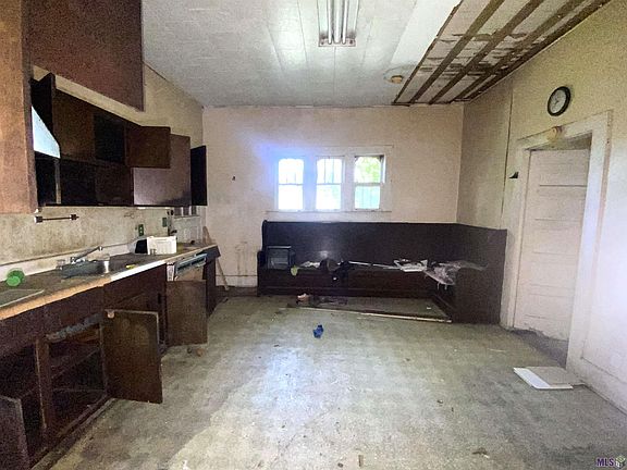 5th image of 329 Richmond St