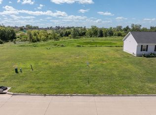 2930 Belle St SW, Cedar Rapids, IA 52404