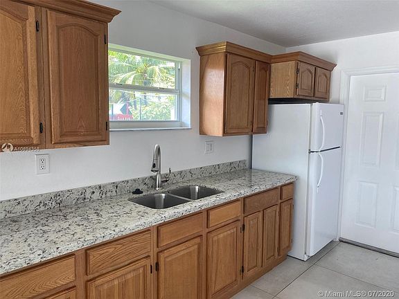 3rd image of 10635 SW 171st St #10635