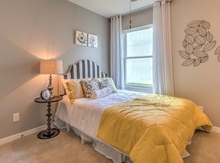 607 Diamond Ridge Rd, Seffner, FL 33584