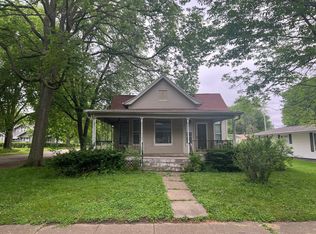 220 W Race St, San Jose, IL 62682