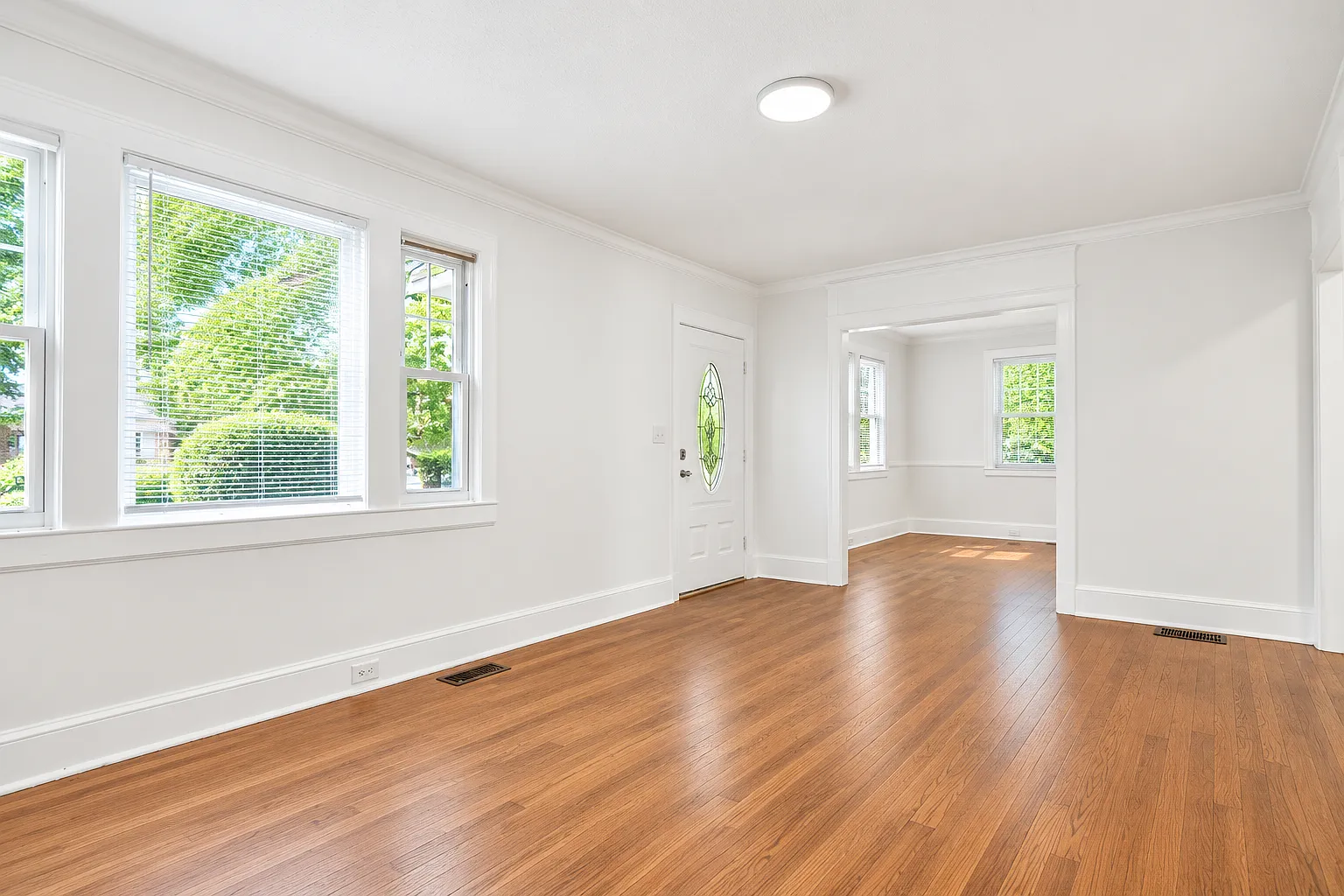4 bed, 1344 sqft, $1,500 — Photo 2