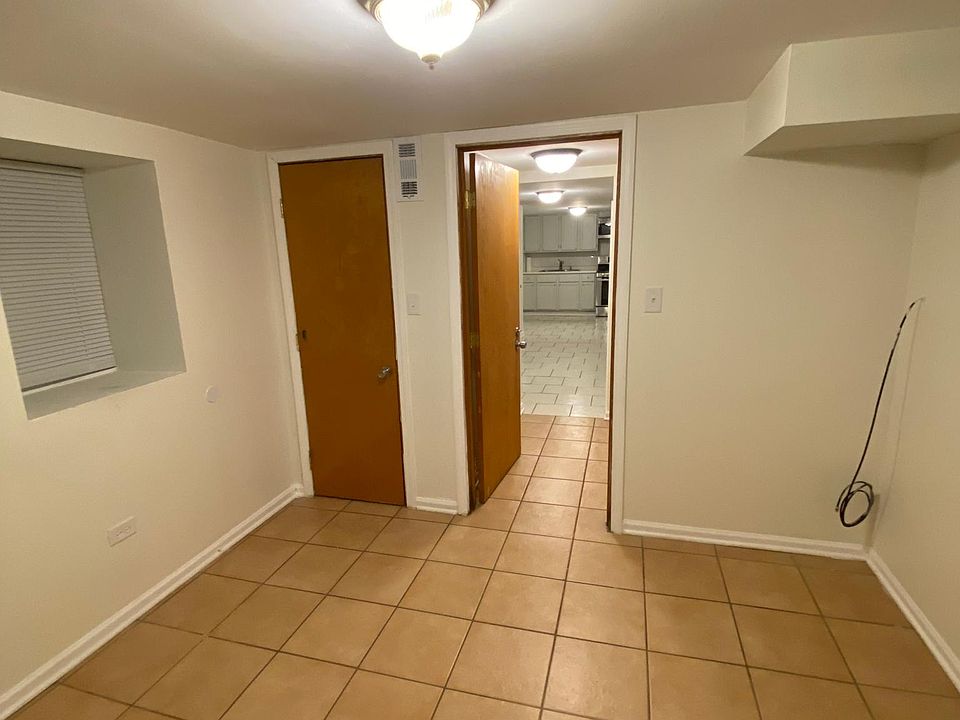 1st image of 2038 N Keeler Ave #G