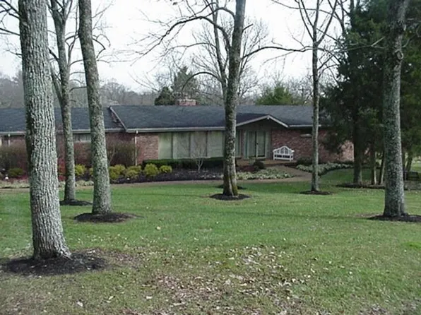 5010 Longstreet Dr, Brentwood, TN 37027