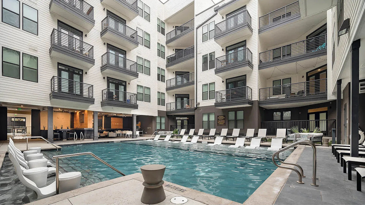 1 bed, 688 sqft, $1,845 — Photo 1