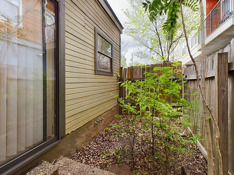 2815 Rio Grande St #101 — Photo 9