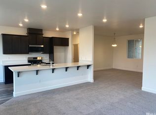 792 Garnet Way, Fernley, NV 89408