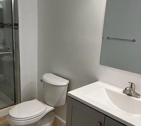 4th image of 47 Canterbury Ct