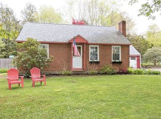 35 Macht Rd, Columbia, CT 06237