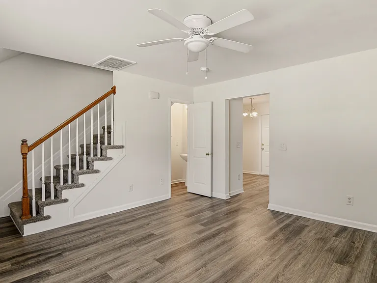 3707 Roseheim Ct — Photo 5