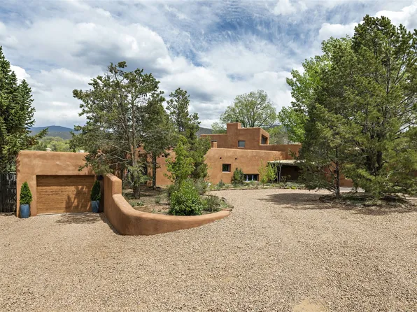 613 Camino Del Monte Sol, Santa Fe, NM 87505