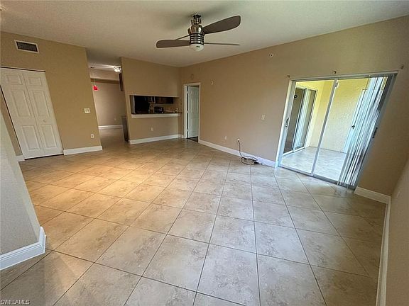 4th image of 6361 Aragon WAY #207