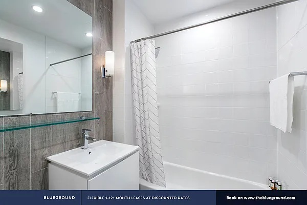 Rented by The Blueground | media 13