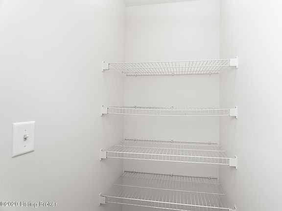 5th image of 208 Harvest Ln