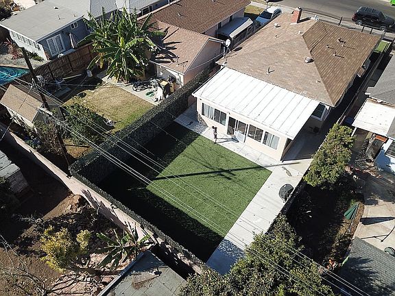 3rd image of 11814 Braddock Dr