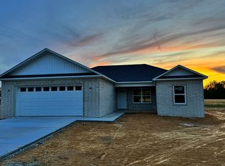 124 S Apple St, Beebe, AR 72012