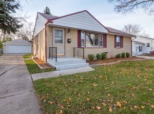 3033 S 55th St, Milwaukee, WI 53219