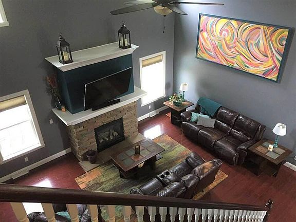4th image of 5425 Streamwood Dr