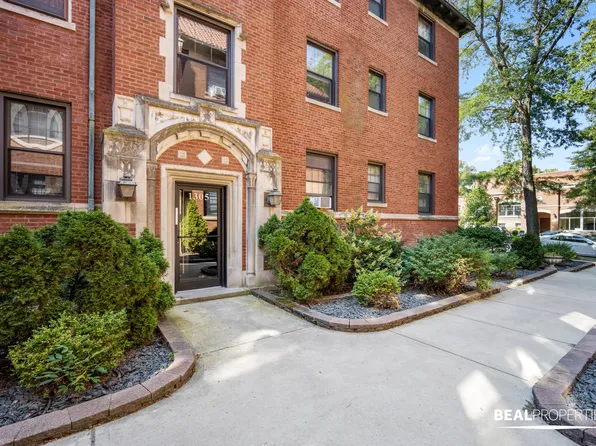 1025 Dempster St, 1025 Dempster St #0bc052e88, Evanston, IL 60201