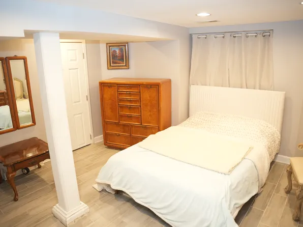 6128 W Henderson St, Chicago, IL 60634